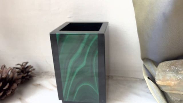 Карандашница из малахита