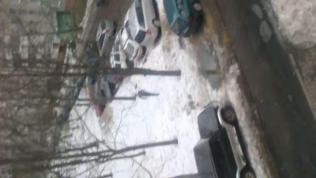 Женя и метла
