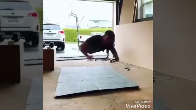 Юмор и приколы. Упражнение для позвоночника😀