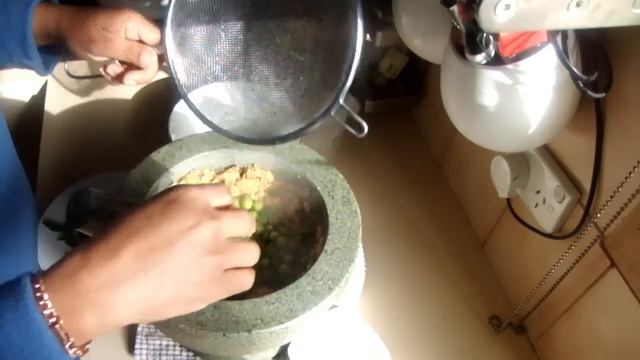 Wild Egg Plants( Turkey Berry) With Coconut (Thibbatu Mallum)