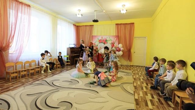 Утренник к 8 Марта в ДС Изюминка в 2025 году