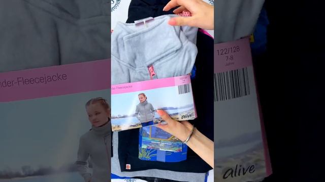 377 мікс кофти 4,45кг 16,5 за кг