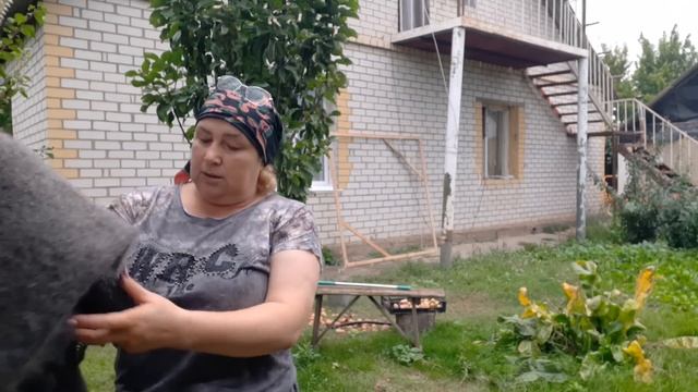 Моя колбаса едет по России,а пуховые ПЛАТКИ в АНГЛИЮ и на КРИТ