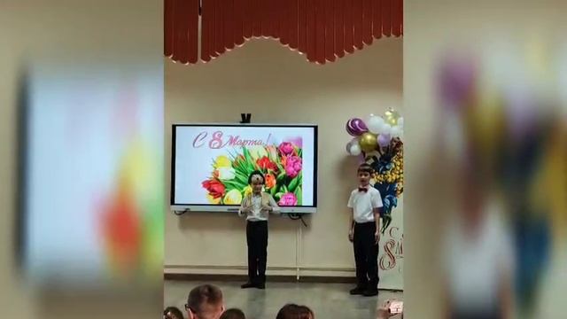 Музыкальный спектакль к 8 марта
Приключения ёжика