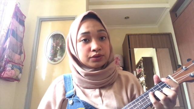 Moon River - Audrey Hepburn/Andy Williams | Cover By Nadhira Ryana