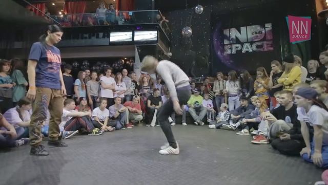 Сухонина Катя Vs Ткаченко Елена - 1/16 Hip-hop Beginners - Matreshka Battle (2014)