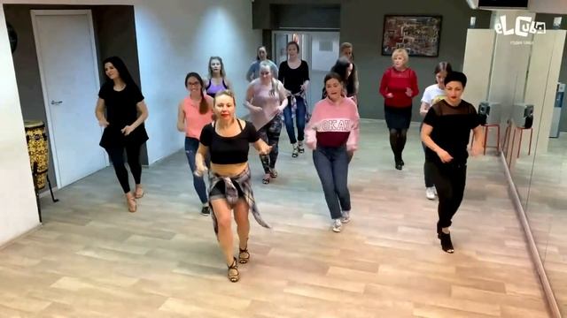 Ya Tu No Coronas -- Salsa Cubana Lady Style