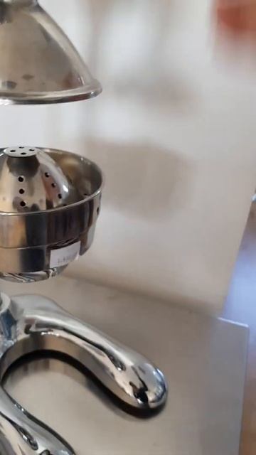 Соковыжималка для цитрусов и гранат модель 001