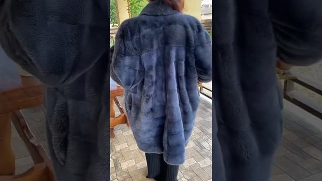 1109780 норковая шуба - видео для магазина