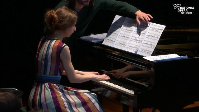 Nadia Kisseleva (piano) Shakira Tsindos (mezzo)  -  Duparc - Chanson Triste