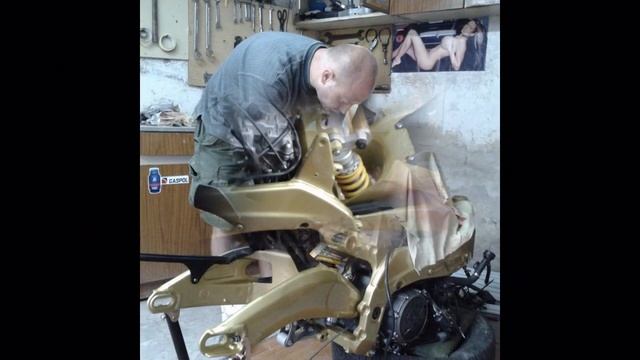 Aprilia RSV 1000 R Mille