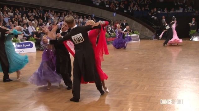 Evaldas Sodeika - Ieva Zukauskaite, LTU, 1/4 English Waltz