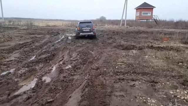 Duster по грязи