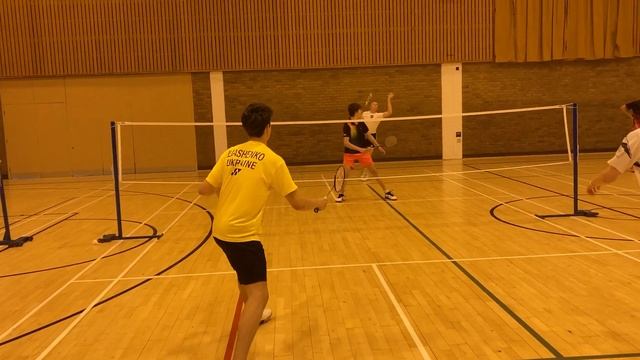 Hummersknott Badminton Club Adopts Young Ukrainian Players
