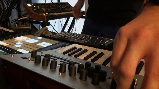 JAN AM – October 141bpm [Jam #3]