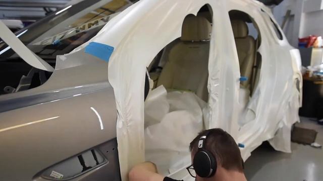 Bentley Bentayga First Edition Wrapped In Avery Dennison Satin White Pearl.