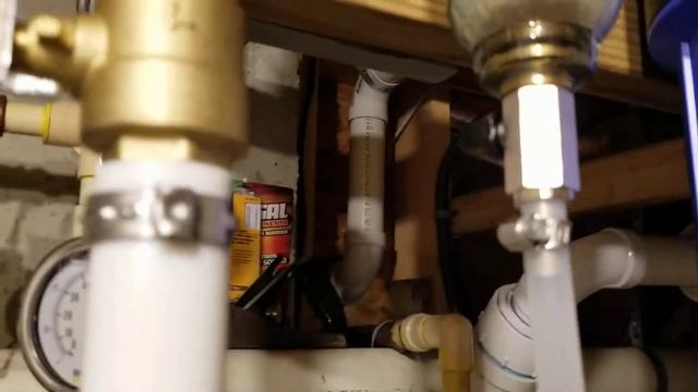 ISpring WGB32BM 3-Stage Whole House Water Filter System 4.5'' X 20'' + ISpring Spin Down Sediment