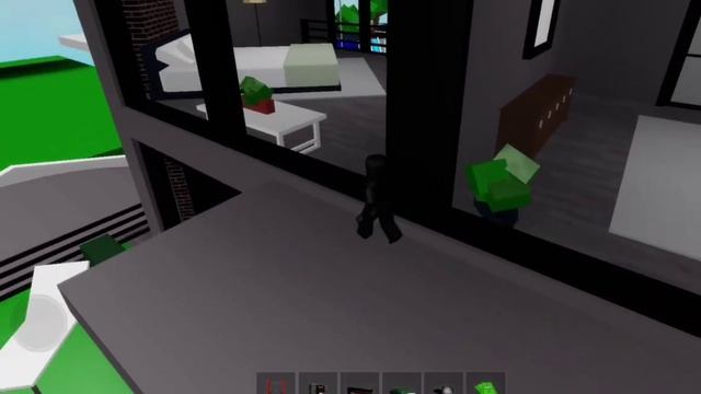 Обкрадаю сейфы в домах игроков и смотрю на ихнюю реакцию!ROBLOX BROOKHAVEN