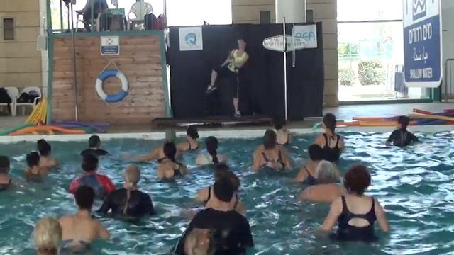 Bailando Aqua Fitness