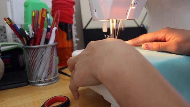 EASY DIY HALLOWEEN COSTUME: How To Be Jasmine Disney Princess!