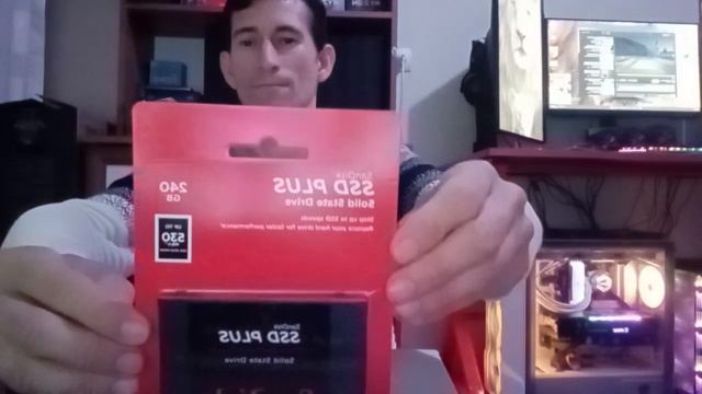 A101 Sandisk 240 GB Dahili SSD 369.tl Go Smart HDMI Kablo 14.tl Piranha Full HD PC Kamera 79.tl