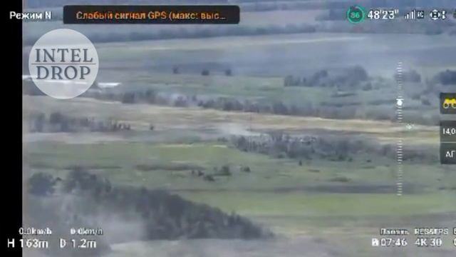 Solo Russian Tank Destroys 8 Ukrainian Armored Vehicles In Zaporizhzhya.