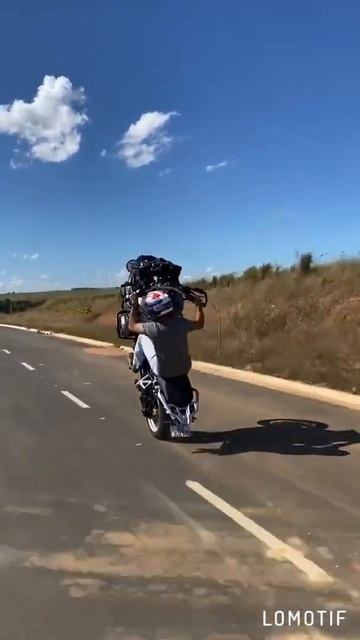 BMW GS1150 adventure wheeli