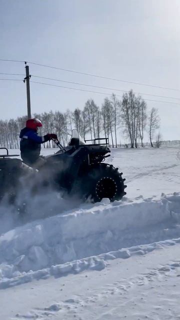 Вездеход Атлет Едет по Снегу #shorts  #вездеход