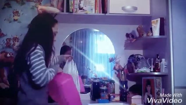 Уборка в клетке моей крысы . Первое видео.