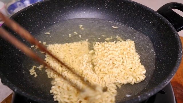 Delicious Fried Noodles Once You Know This Recipe :: Delicious And Chewy, Addicted!