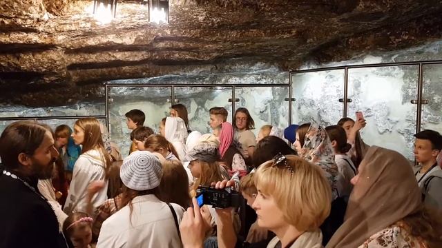 Kyrie Eleison! В приделе Обретения Креста Господня 07.05.2018