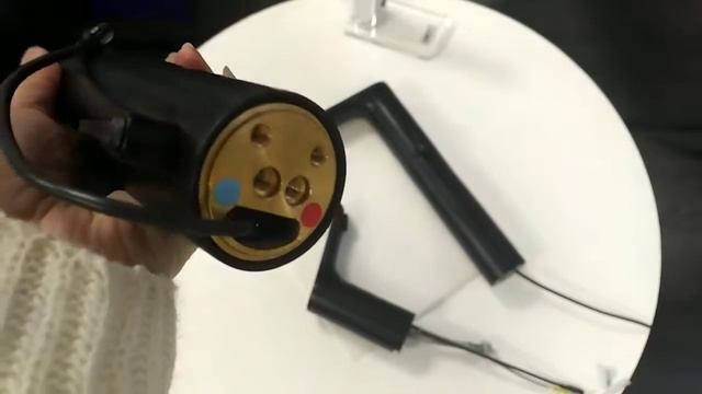 Чорні сенсорні змішувачі Sanela (Чехія), наочне порівняння