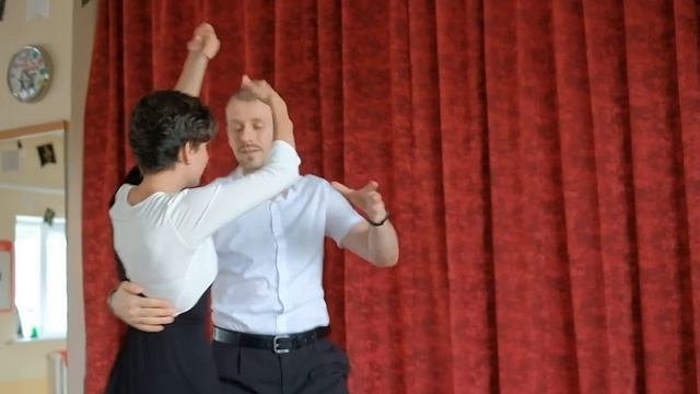 Парный блюз | Танцы в Смоленск | Школа танцев Lindy'N'Roll Смоленск