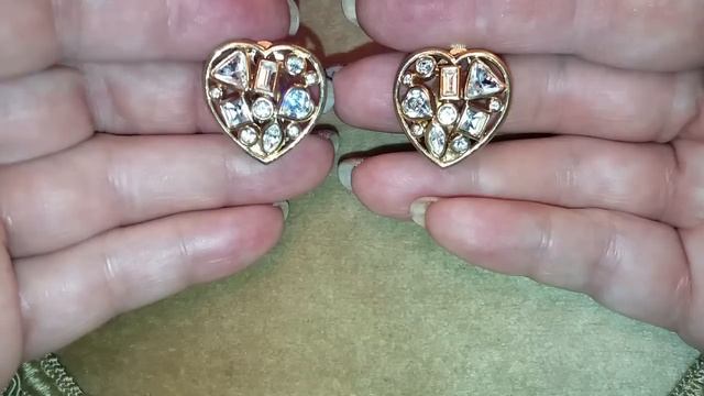 Брошки Сваровски та інші мої знахідки на блошиному ринку Мадрида 12.06.2022.