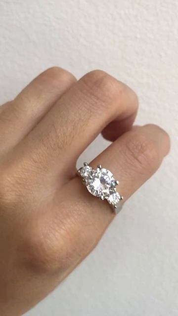 Besbelle- 3.16 Ct.tw Classic 3 Stones Engagement Ring-Brilliant Cut Diamond Simulants