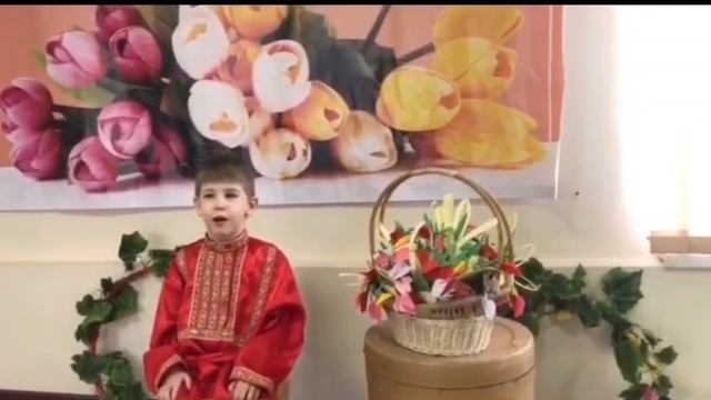 Что же мы подарим маме?