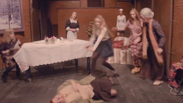 8 любящих женщин? Приглашаем на спектакль.