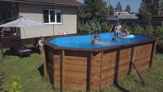 Обзор: овальный деревянный бассейн