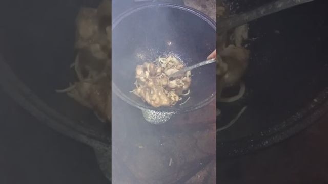 картошка с мясом в казане👍#готовимдома #мясом #огонь