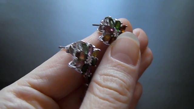 Серебряные серьги с радужным опалом и турмалинами