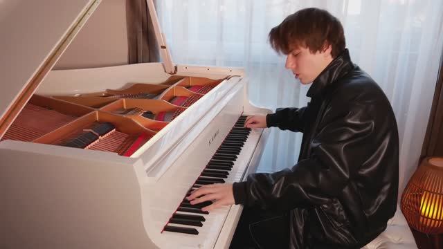 Die With A Smile - Lady Gaga, Bruno Mars (Piano Cover) By Peter Buka