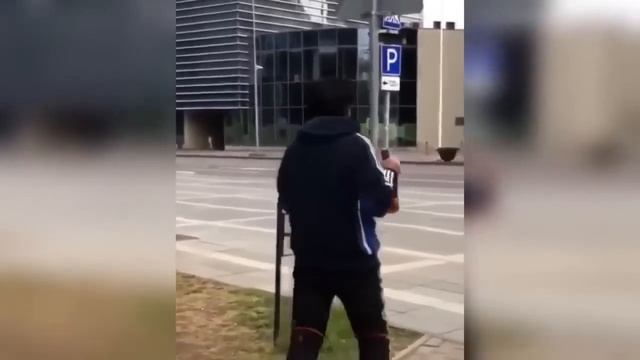 F53b138212a81bf1a4371c3d153bd74a