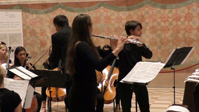 BELLA MUSICA MOZARTEUM IN CONCERT: Antonio Vivaldi Concert For 2 Flutes & Orchestra