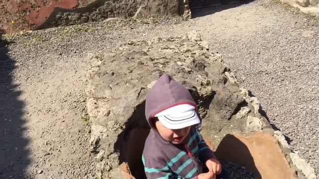 Папа в декретном отпуске 20 серия Италия - Геркуланум и Помпеи 13.04.15