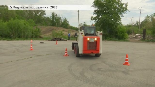 Время местное. Эфир: 01-06-2023- Водитель погрузчика 2023