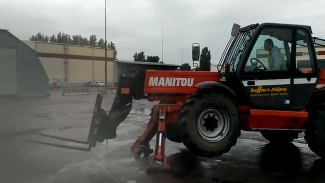 Телескопический погрузчик Manitou MT1335SL