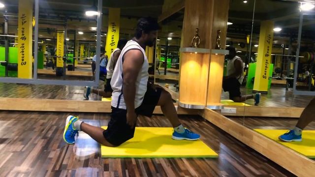 #6 Stretching / Life Line Fitness