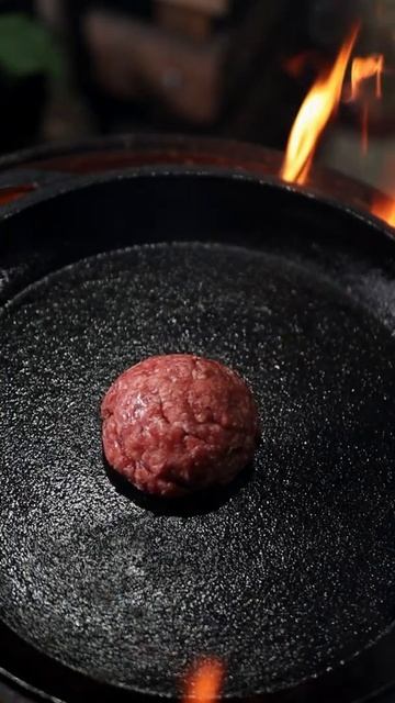 ВКУСНО И ТОЧКА! МАКДОНАЛЬДС УЖЕ НЕ ТОТ! ЛУЧШЕ ПРИГОТОВИТЬ БУРГЕР ДОМА!  #shorts