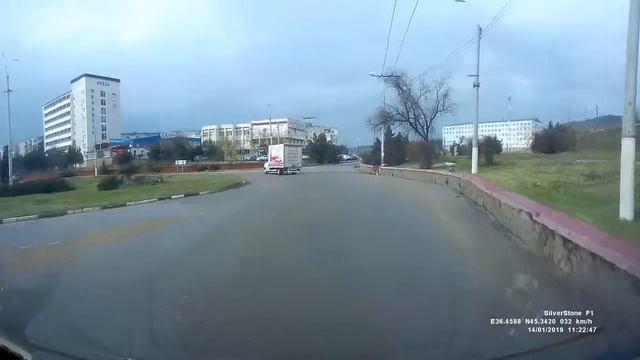 Керчь перекрёсток знаки