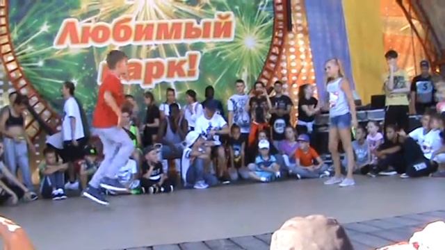 Горячие летние батлы 2016г. Танцует наша Алиса.